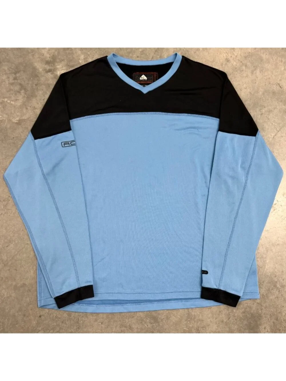 Vintage Nike ACG Mens Long Sleeve Base Layer Shirt Blue & Black XL USA-Made